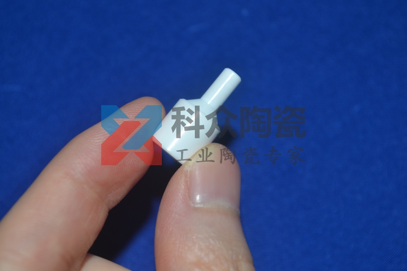 氧化鋯陶瓷推桿的特點體現在什么方面？